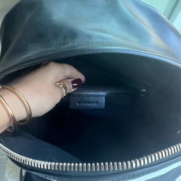 Givenchy graffiti backpack - Picture 5 of 14